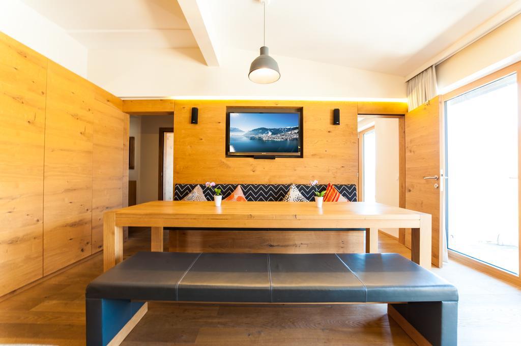 Living Max Hotel Целль-ам-Зе Экстерьер фото